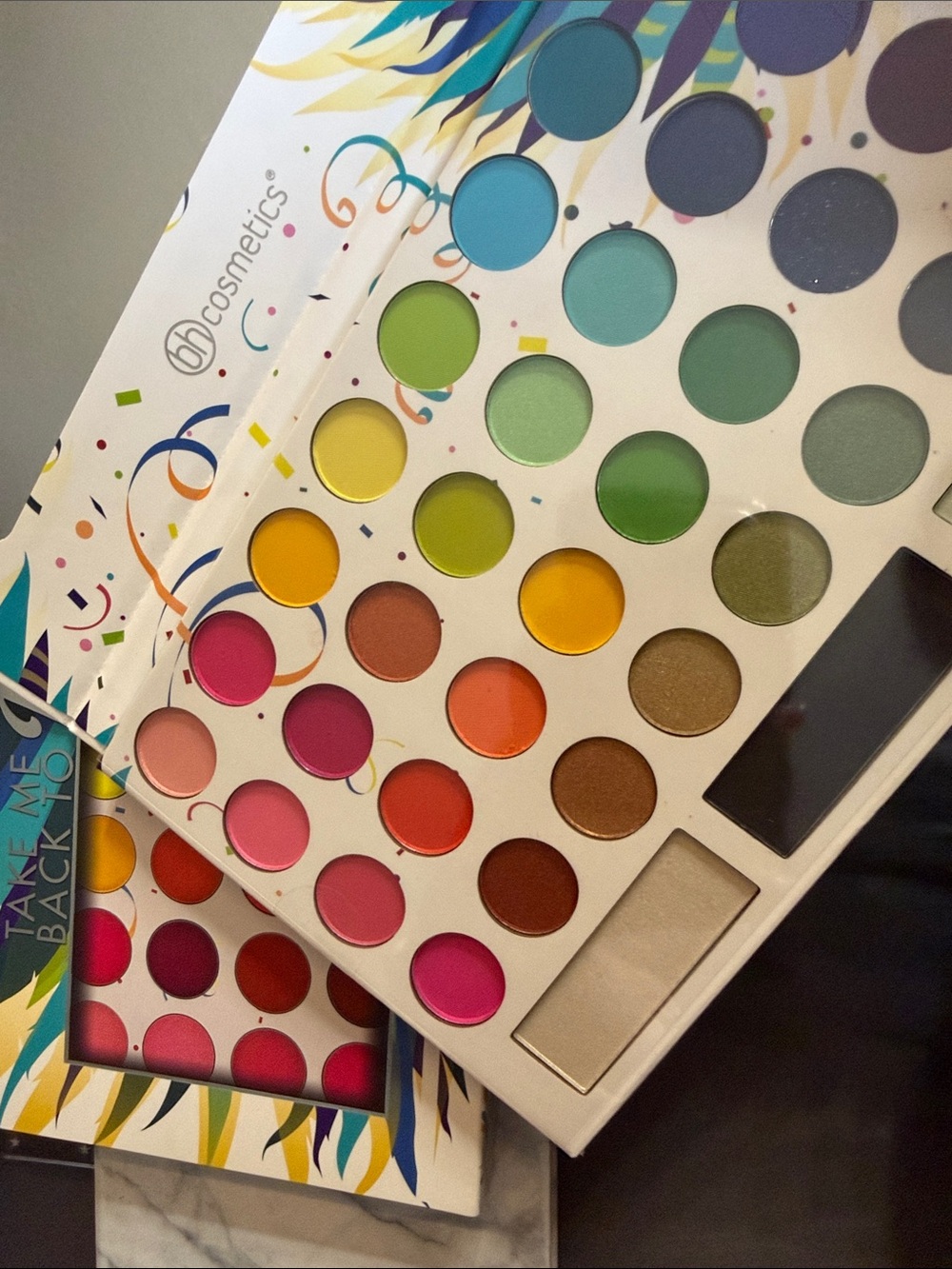 BH Cosmetics Colorful Eyeshadow Palette - Multicolor